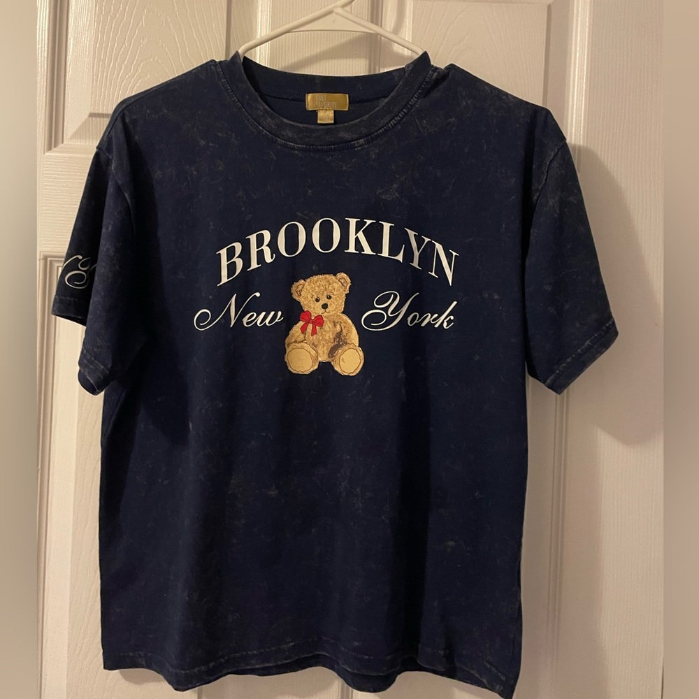 Cult Favorite graphic Tee
Brooklyn New York Teddy Bear shirt 
Acid wash 
Size XS